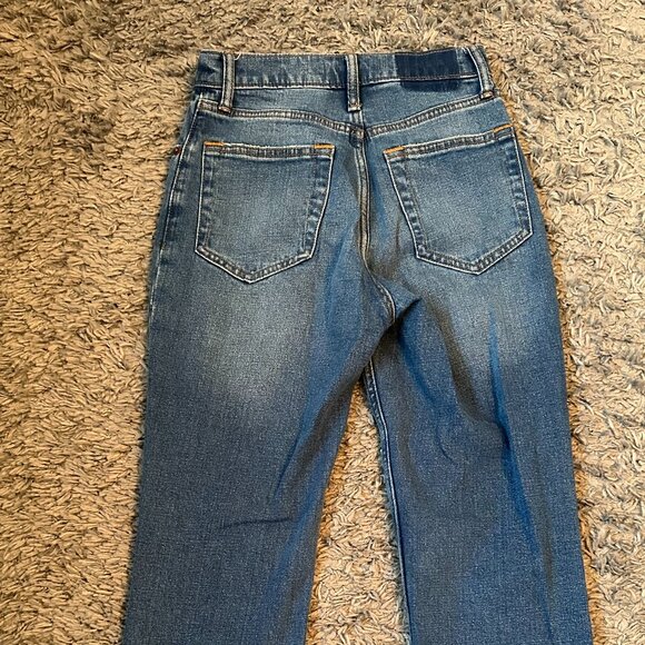 Abercrombie & Fitch Ankle Straight Ultra High Rise Jeans - Picture 3 of 3